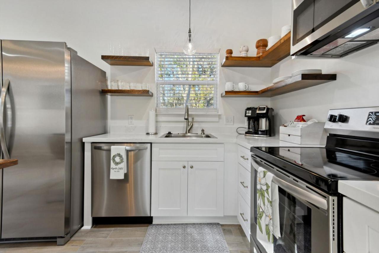 Cozy Vacation Rental In Old Town Bay St Louis Close To Beach, Bars, And Dining Bay St. Louis Εξωτερικό φωτογραφία